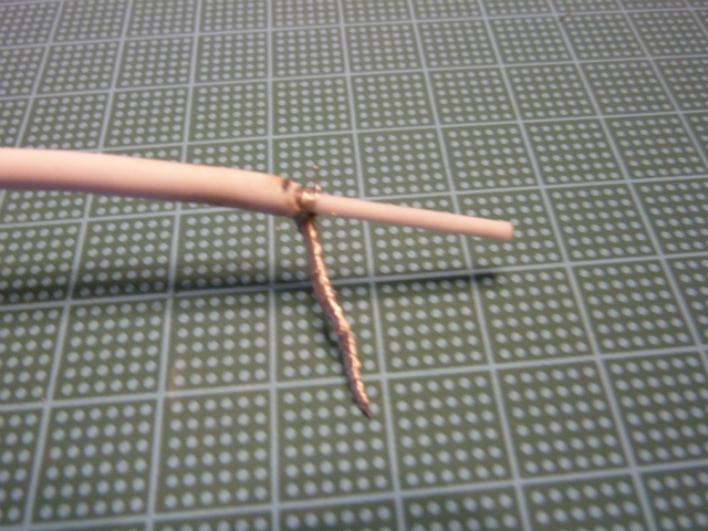 リード線を2つに分ける リード線を2つに分ける